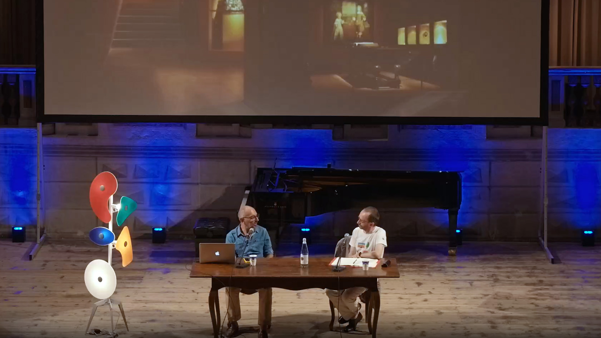 Embelesado por los Objetos: Ferruccio Laviani en Festivaletteratura